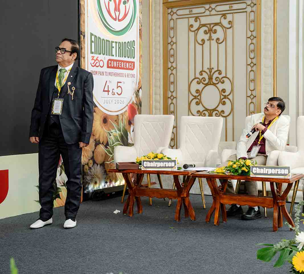 DR. SURESH KRISHNAMORTHI, M.D., (O&G) D.A CONFERENCE PHOTO