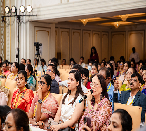 DR. SURESH KRISHNAMORTHI, M.D., (O&G) D.A CONFERENCE PHOTO